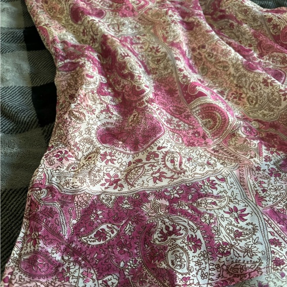 SOLD!! 🚫🚫🚫 Y2K Midi Paisley Skirt - Picture 3 of 3